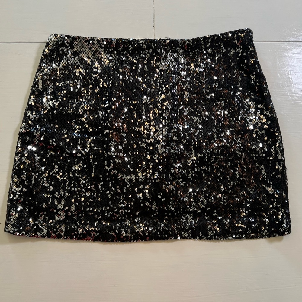 YMI Black & Silver Sequin Mini Skirt size M